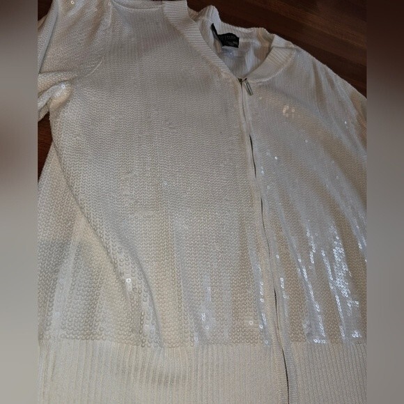 NTW White House Black Market White Sequence Zipped Cardigan. Size Medium - Picture 6 of 8